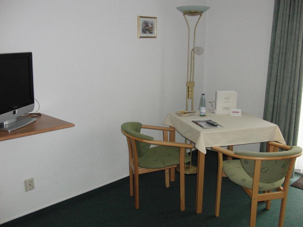 Gaestehaus Spieker Horn-Bad Meinberg Δωμάτιο φωτογραφία